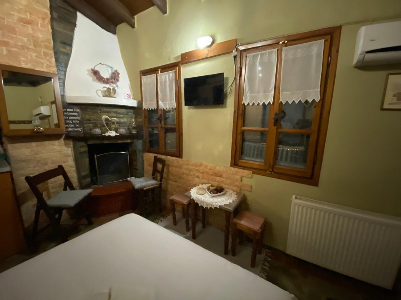 Traditional Guesthouse Erato Palaios Panteleimonas Exterior foto